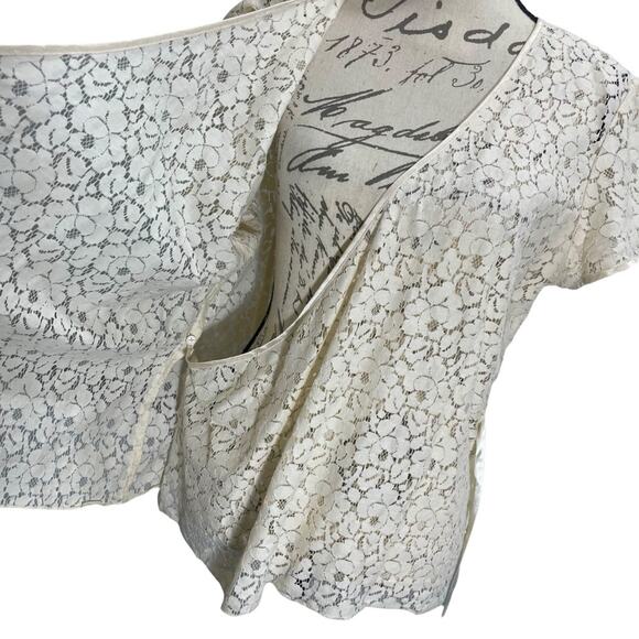 Vintage 00s Y2K Old Navy Women’s Cream Lace Wrap Blouse Cap Sleeve - Medium - Picture 16 of 16